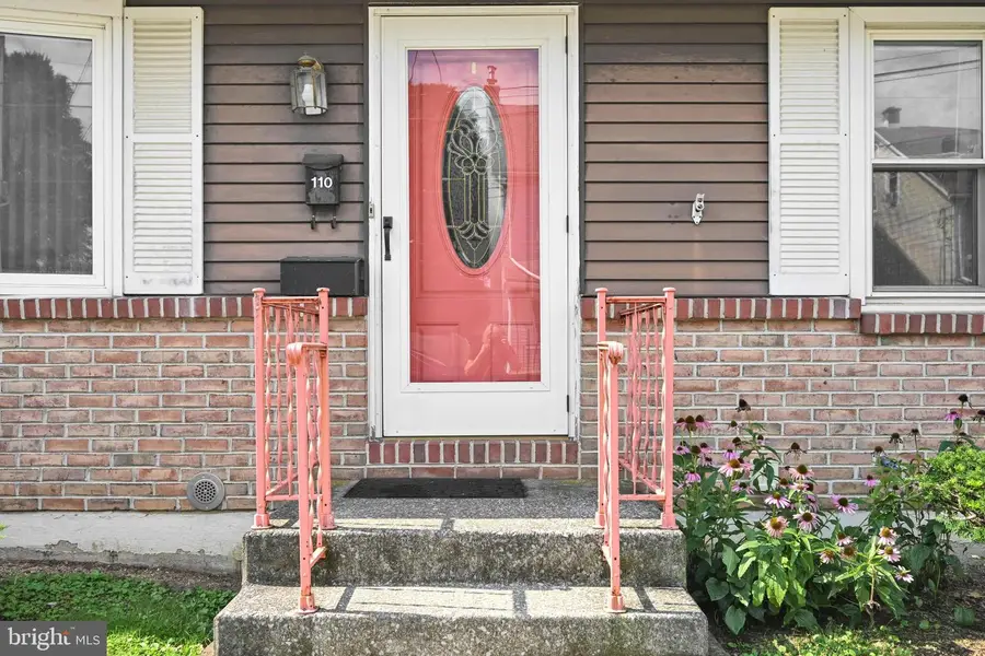 110 S 3rd St, Emmaus, PA 18049 - #3