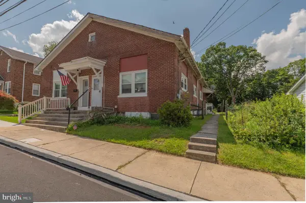 310 S 6th St, EMMAUS, PA 18049