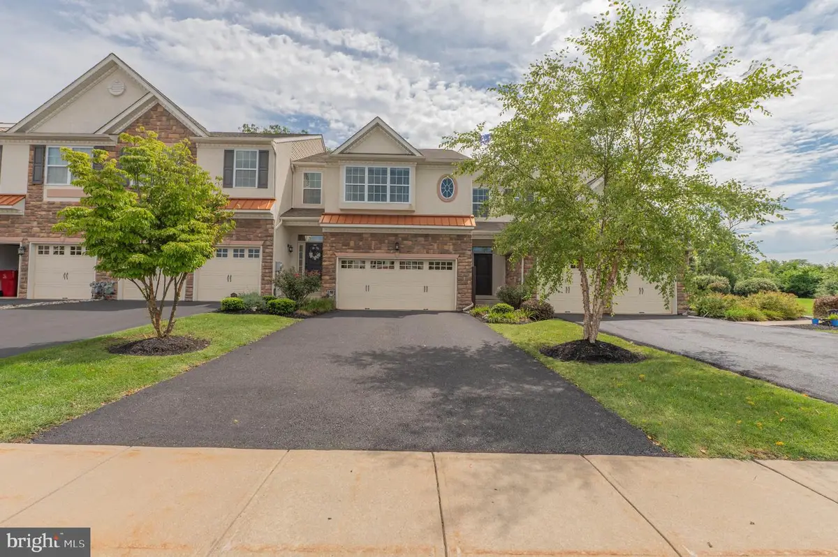 4480 Lenni Cir, Emmaus, PA 18049 - #1