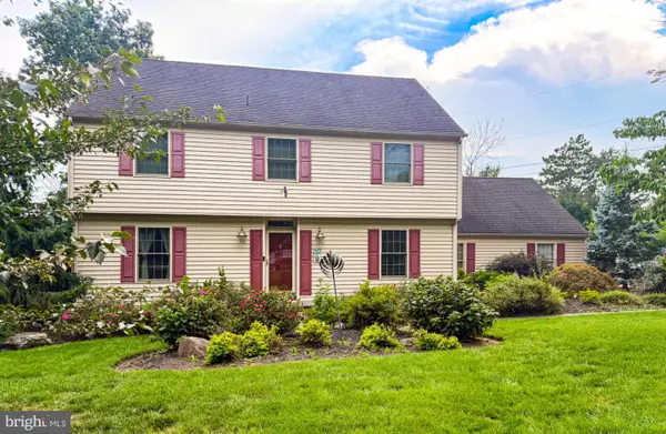 4454 Farm Dr, ALLENTOWN, PA 18104