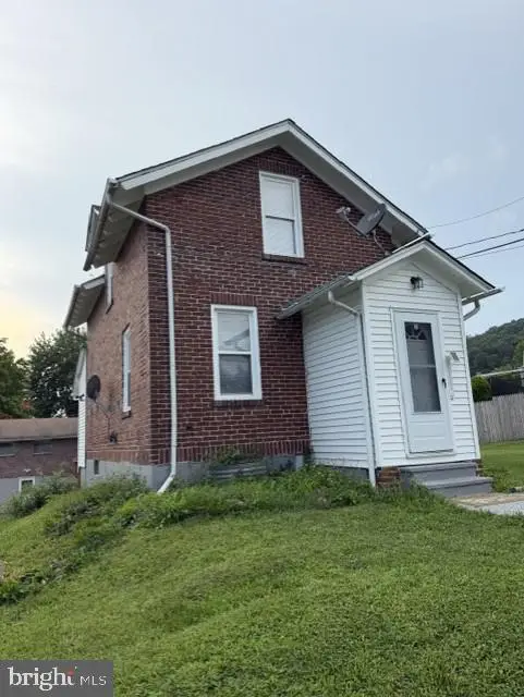 Address Withheld By Seller, ALLENTOWN, PA 18103