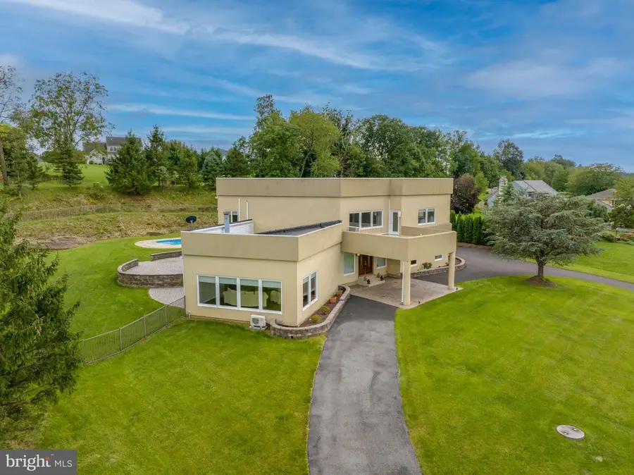 2224 Meadow Brook Dr, Schnecksville, PA 18078 - #3