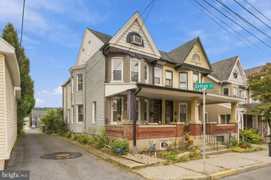 416 Ridge St, Emmaus, PA 18049 - #2