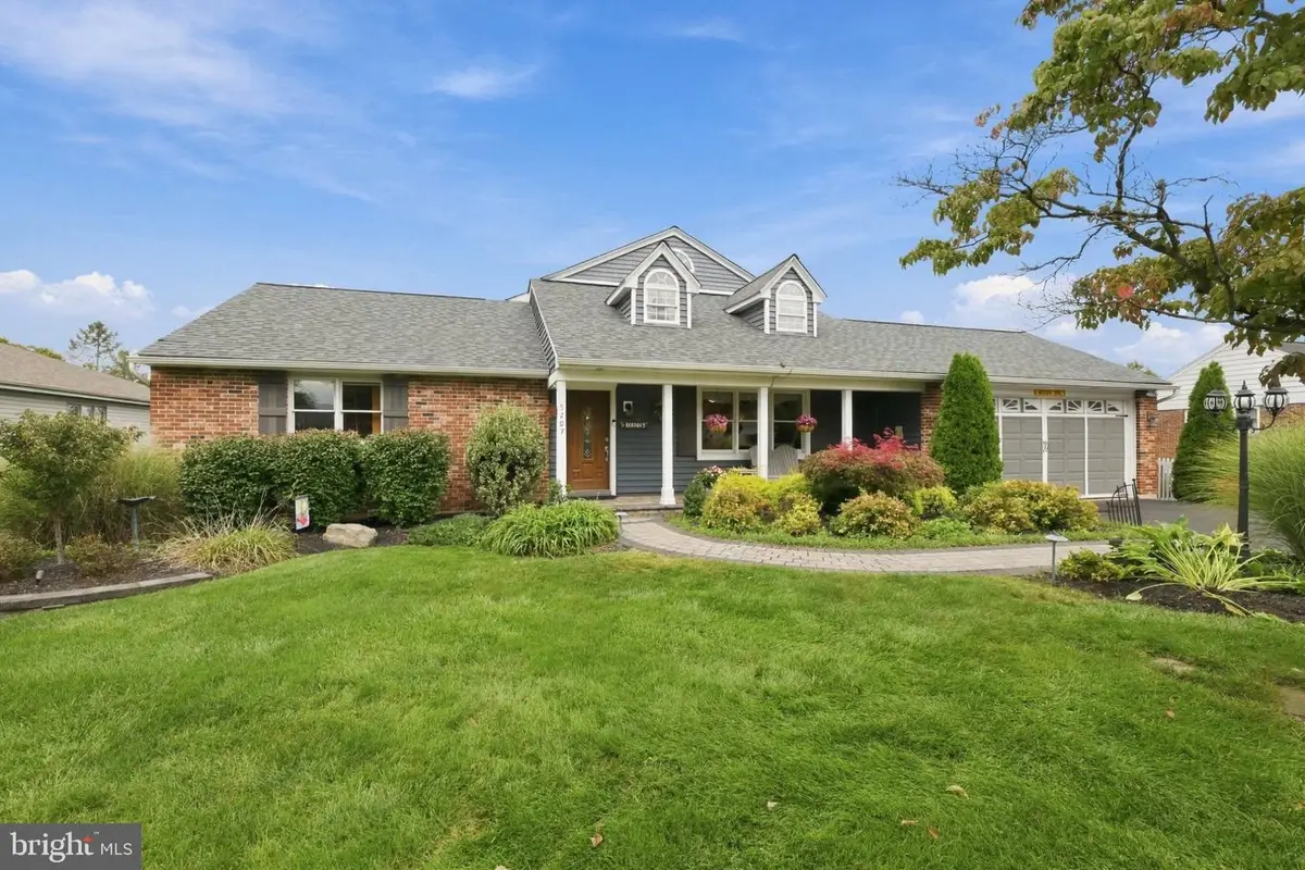 5207 Tilghman St, Coopersburg, PA 18036 - #1