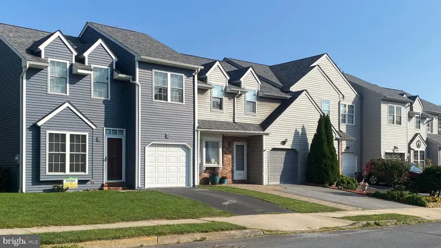 107 Brookfield Dr, Macungie, PA 18062 - #2