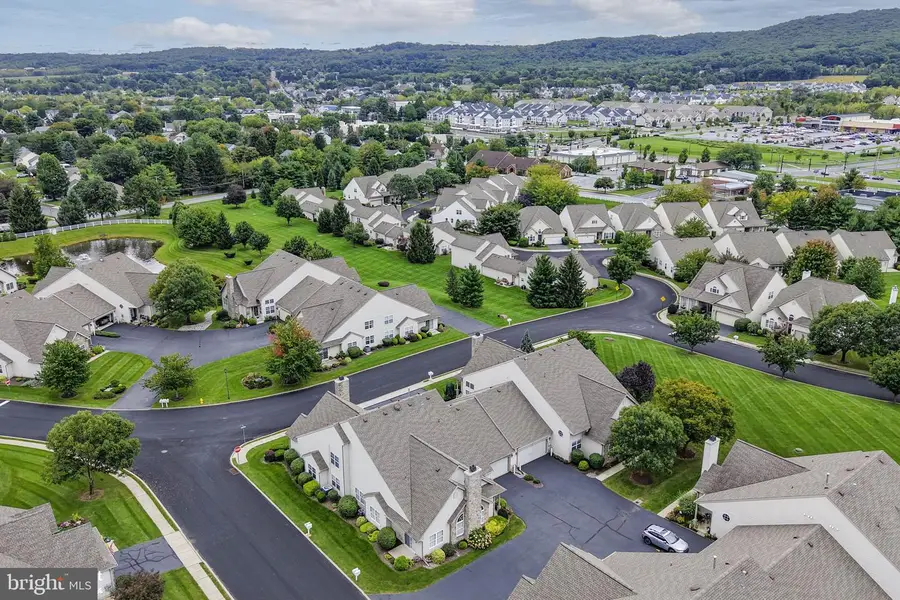 6522 Letterkenny Ln, Lower Macungie, PA 18062 - #3