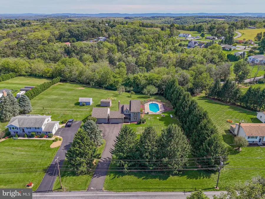 3063 Weidasville Rd, Orefield, PA 18069 - #2