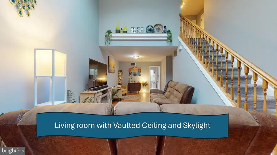 339 Barn Swallow Ln, Allentown, PA 18104 - #2