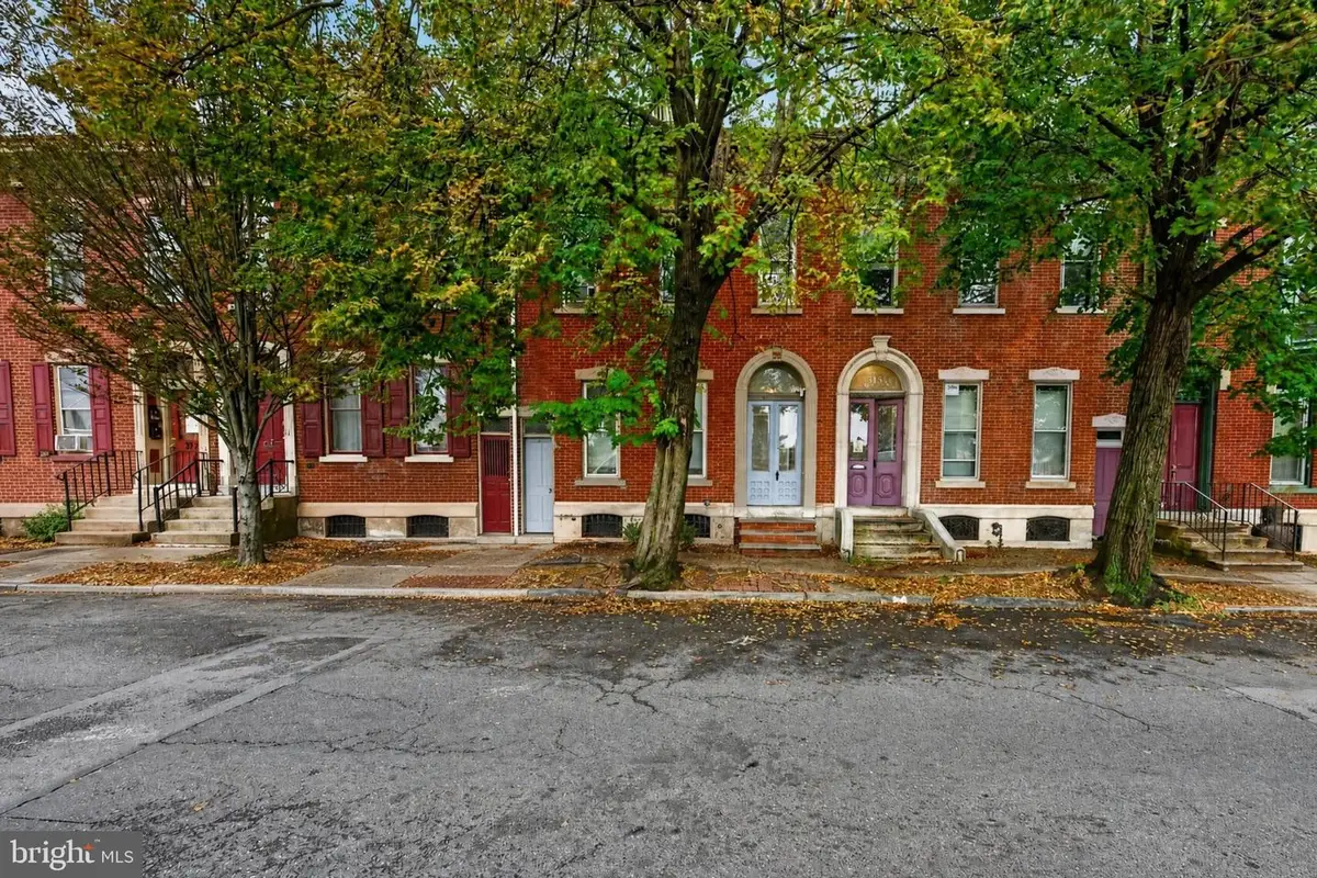 317 N 10th St, Allentown, PA 18102 - #1