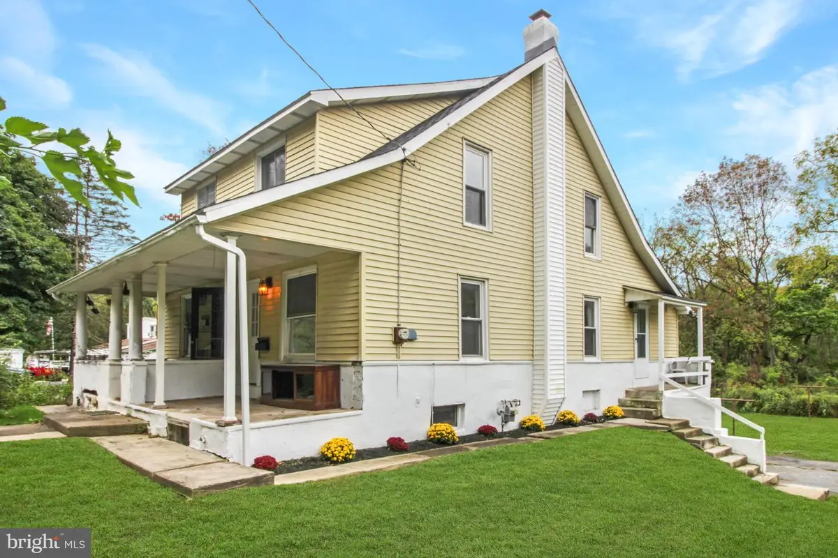 1403 Pennsylvania Ave, Emmaus, PA 18049 - #1