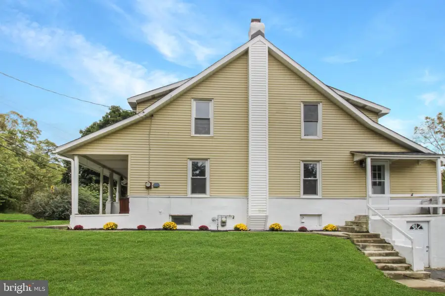 1403 Pennsylvania Ave, Emmaus, PA 18049 - #2