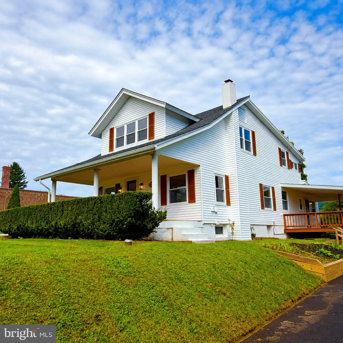 5111 Vera Cruz Rd N, Emmaus, PA 18049 - #1