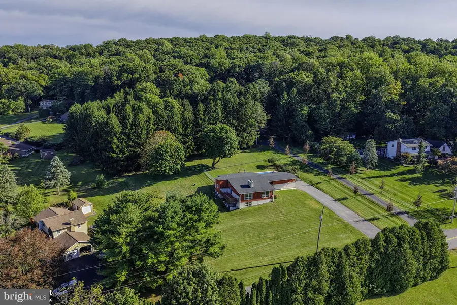 7758 Sechler Rd, New Tripoli, PA 18066 - #2