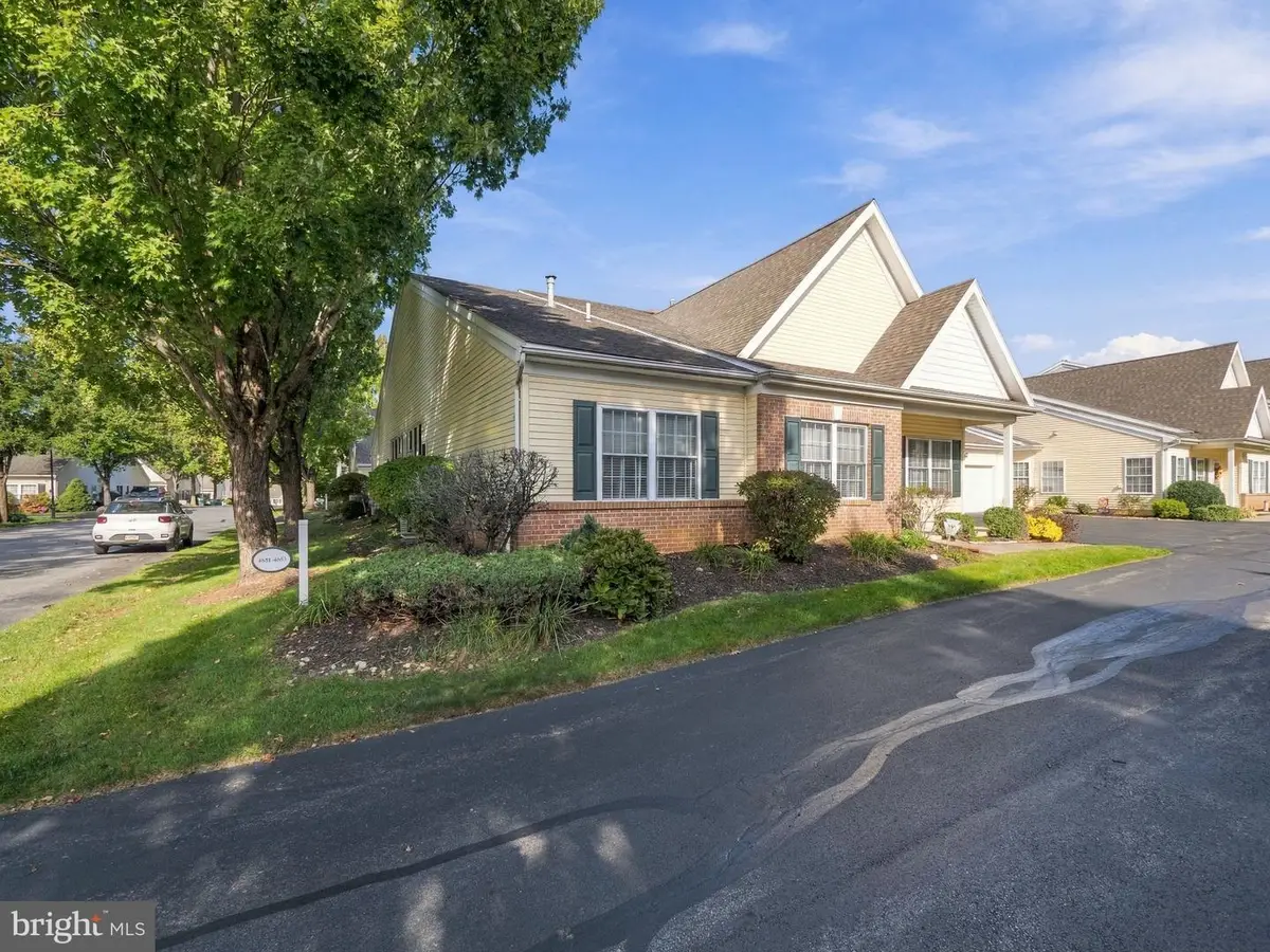 4851 Derby Ln, Macungie, PA 18062 - #1