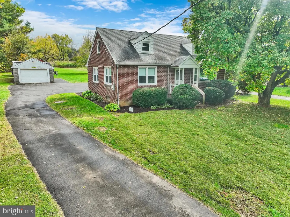 5296 Limeport Pike, Coopersburg, PA 18036 - #1