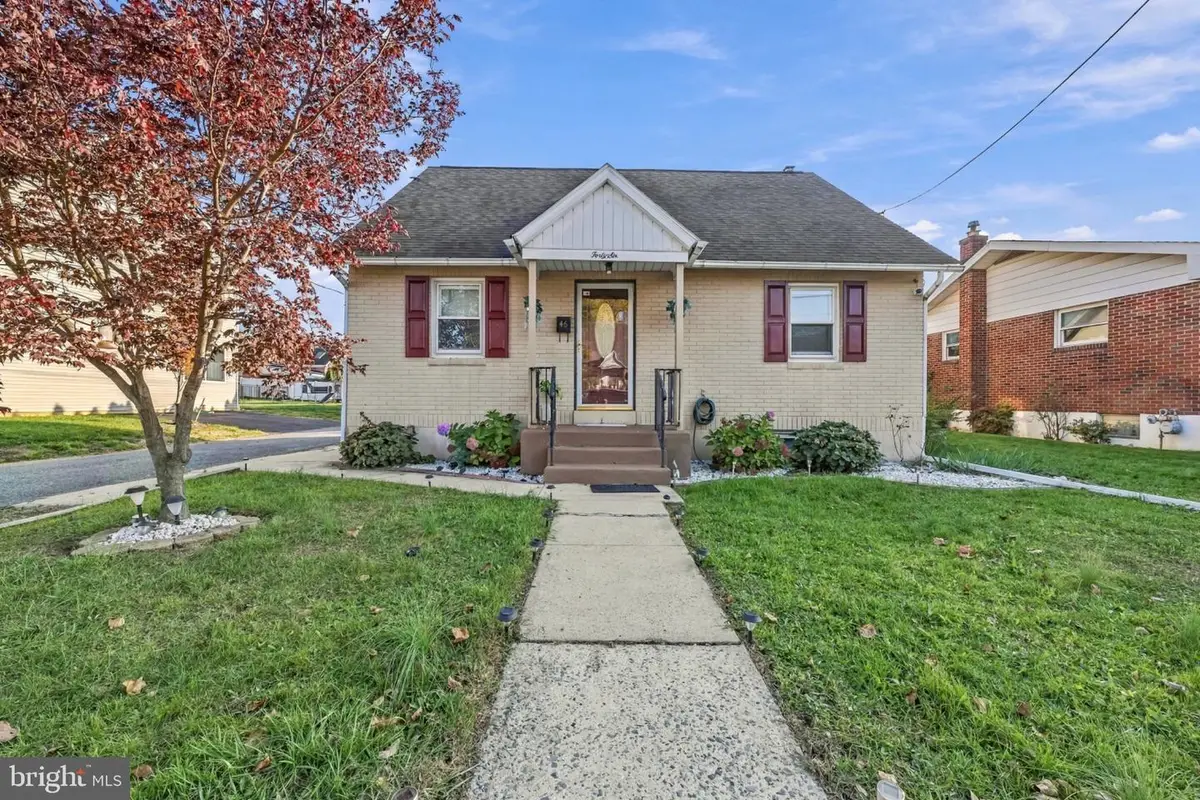 46-48 E E Federal St, Allentown, PA 18103 - #1