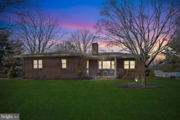 27 E Hill St, JONESTOWN, PA 17038