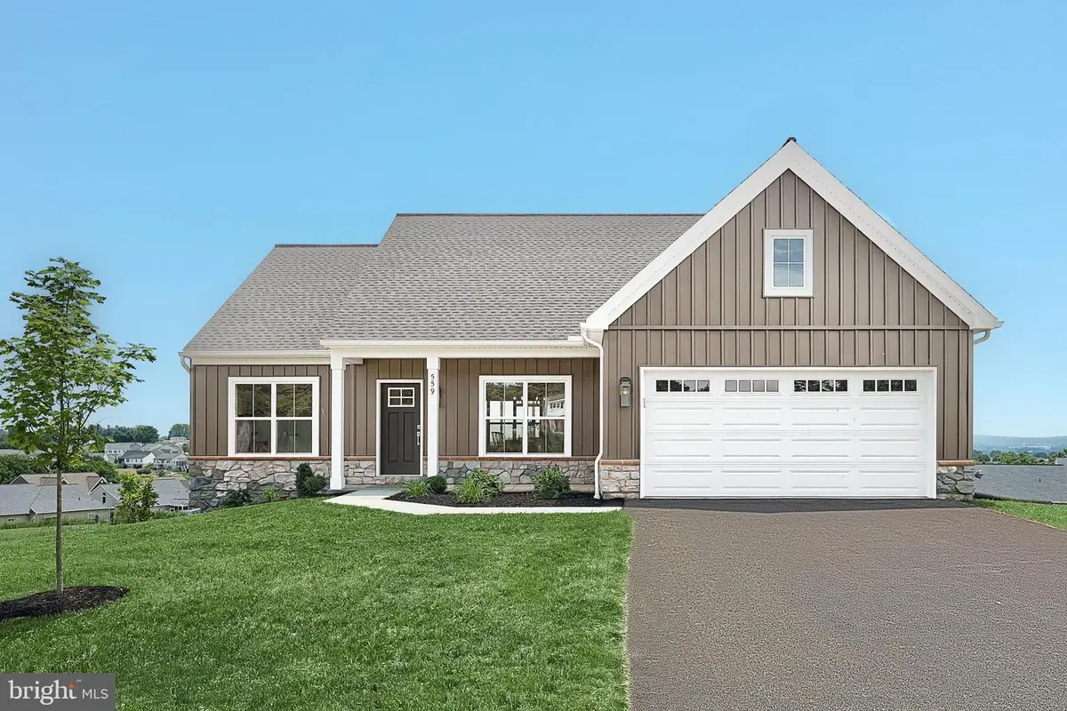 559 Bella May Cir, Lebanon, PA 17046 - Image #1