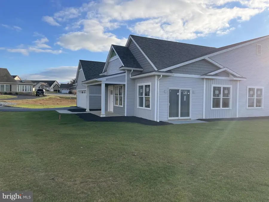 90 South Village Cir #240, Palmyra, PA 17078 - Image #2