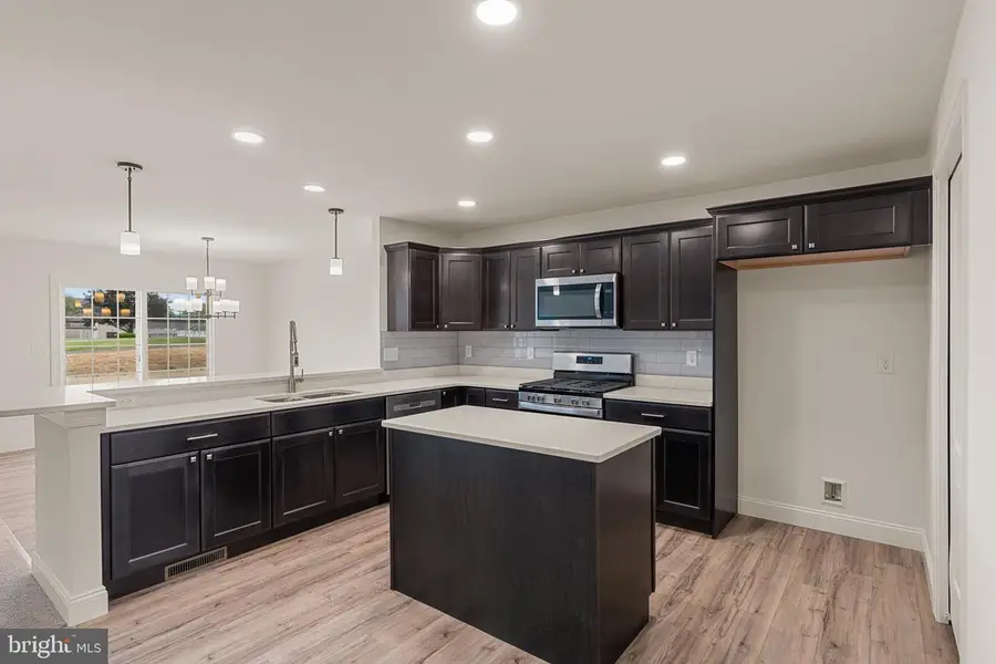 02 Jasmine Dr, Lebanon, PA 17042 - Image #3