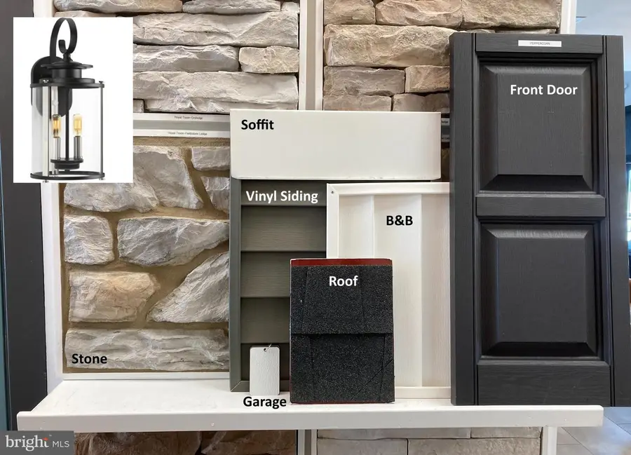 220 Copper Ridge Dr, Newmanstown, PA 17073 - Image #2