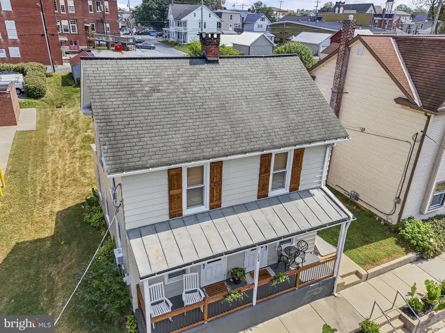 104 N Locust St, Palmyra, PA 17078 - Image #3