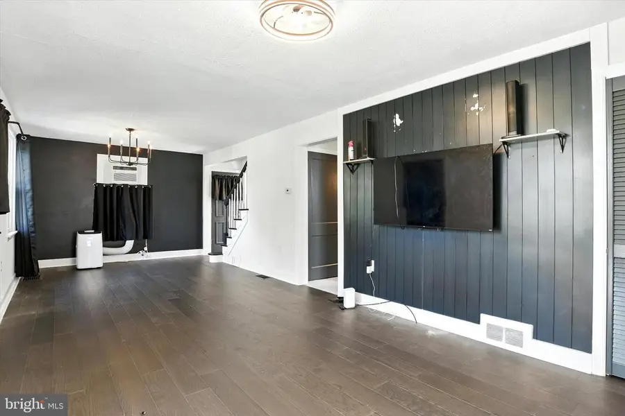 934 Quentin Rd, Lebanon, PA 17042 - Image #2