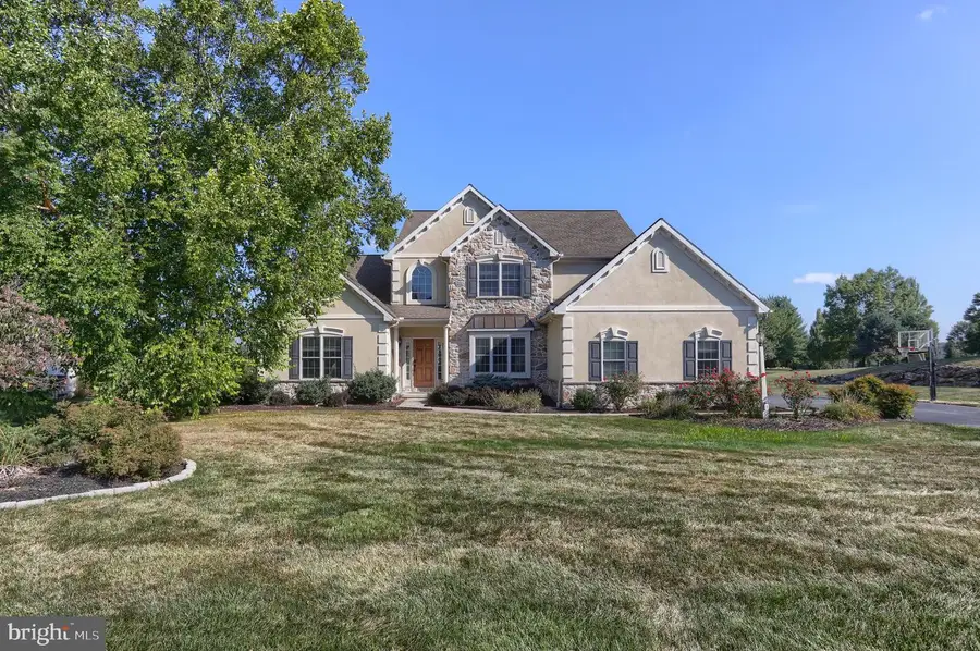 932 Meadowood Cir, Lebanon, PA 17042 - Image #3