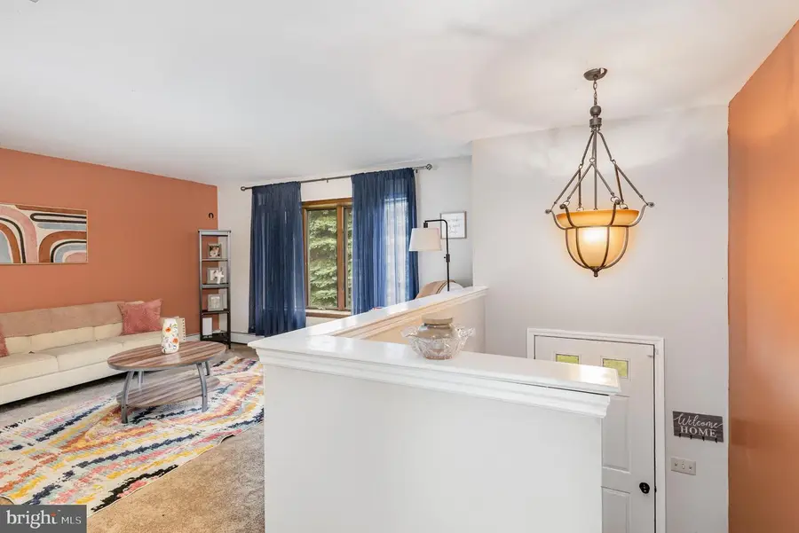 217 Redwood Ln, Lebanon, PA 17046 - Image #2