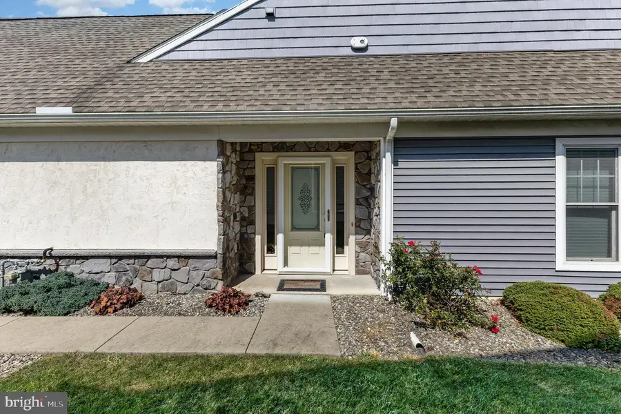 1007 Great Hall Dr, Lebanon, PA 17042 - Image #3