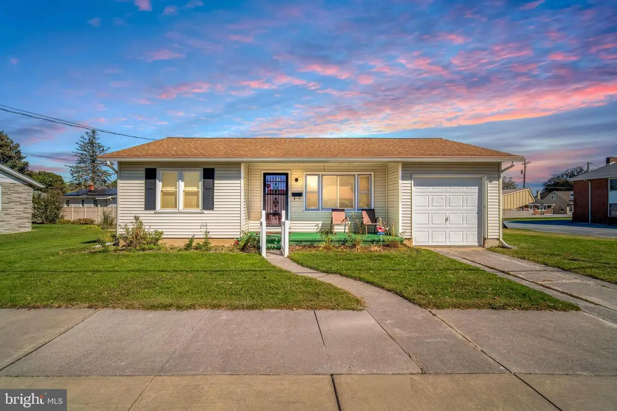 136 N Penn St, Palmyra, PA 17078 - Image #1