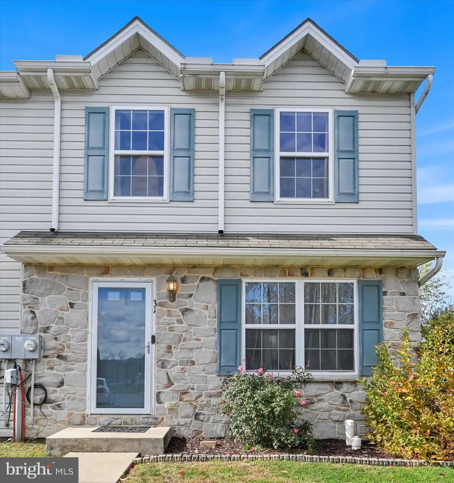 31 Laurel Dr, Myerstown, PA 17067 - Image #3