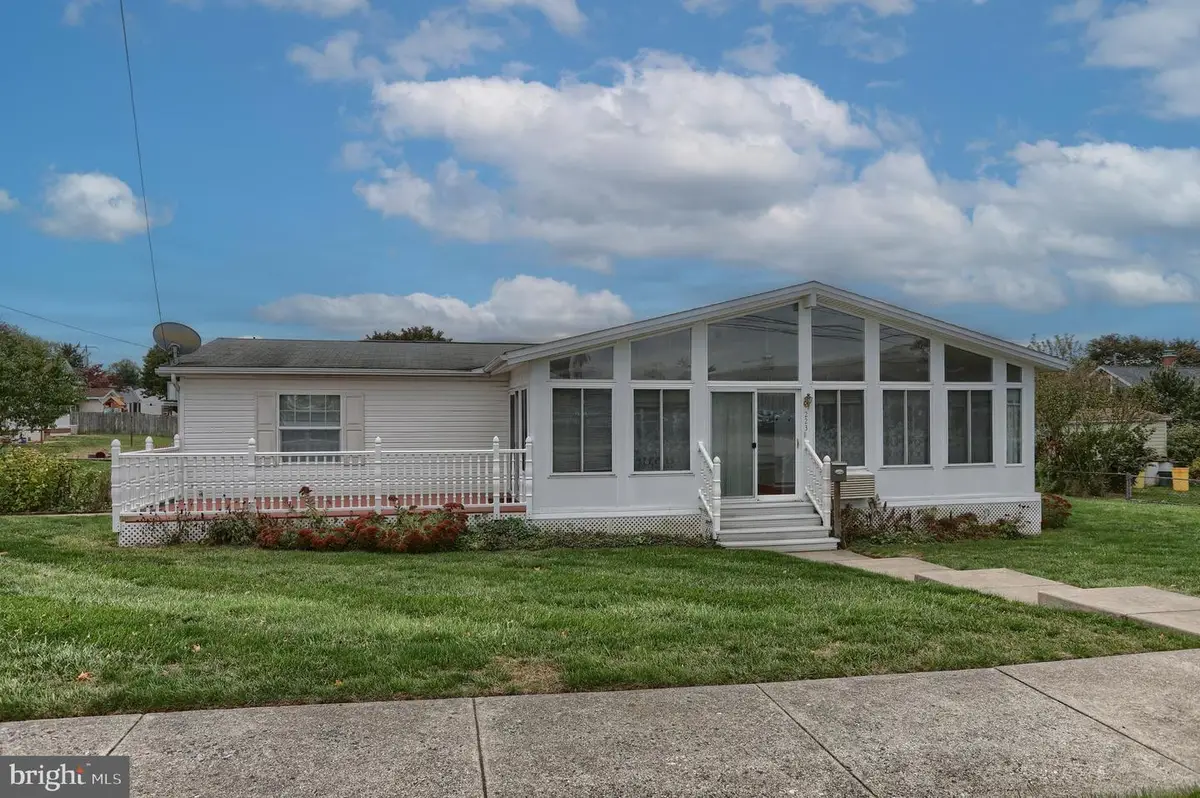 223 S Locust St, Palmyra, PA 17078 - #1