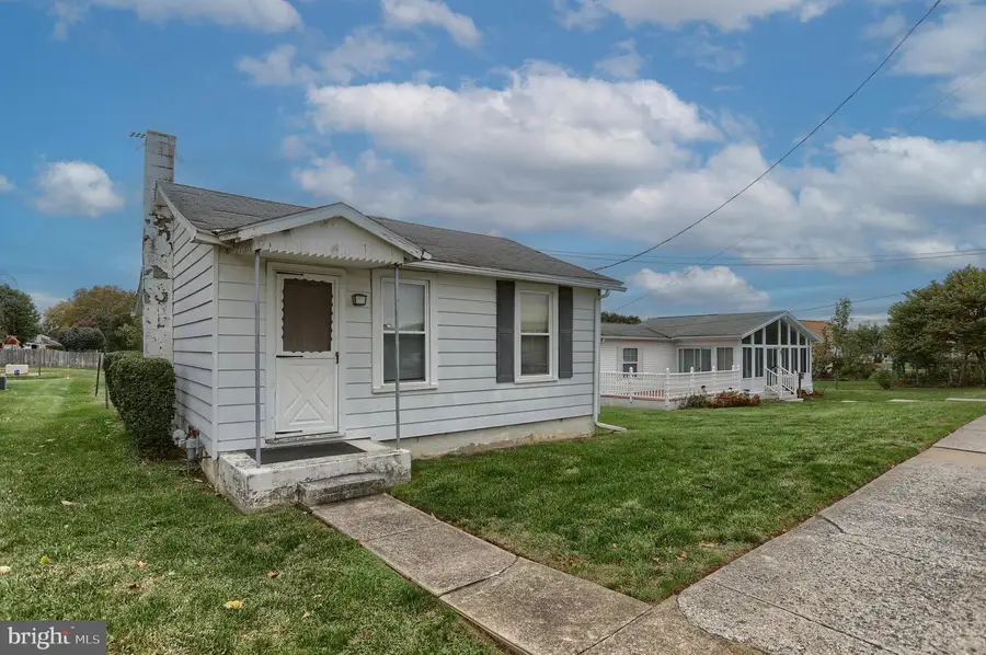 223 S Locust St, Palmyra, PA 17078 - #2