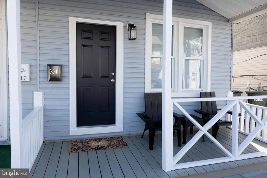 330 E Weidman St, Lebanon, PA 17046 - Image #2