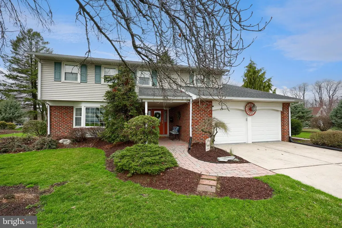 701 Colony Dr, Palmyra, PA 17078 - #1