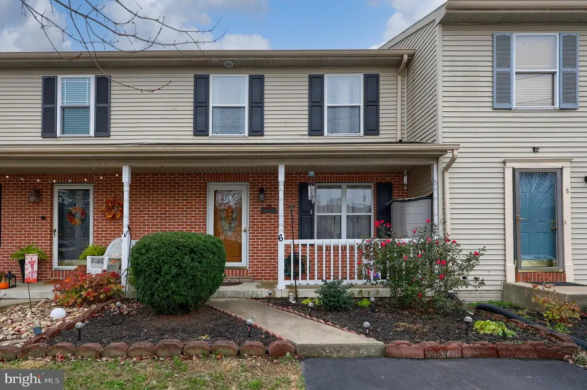 6 Tiffany Ln, Lebanon, PA 17046 - Image #1