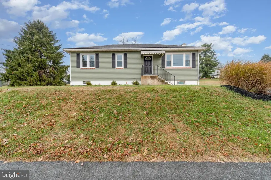 1019 Laurel St, Lebanon, PA 17046 - Image #2