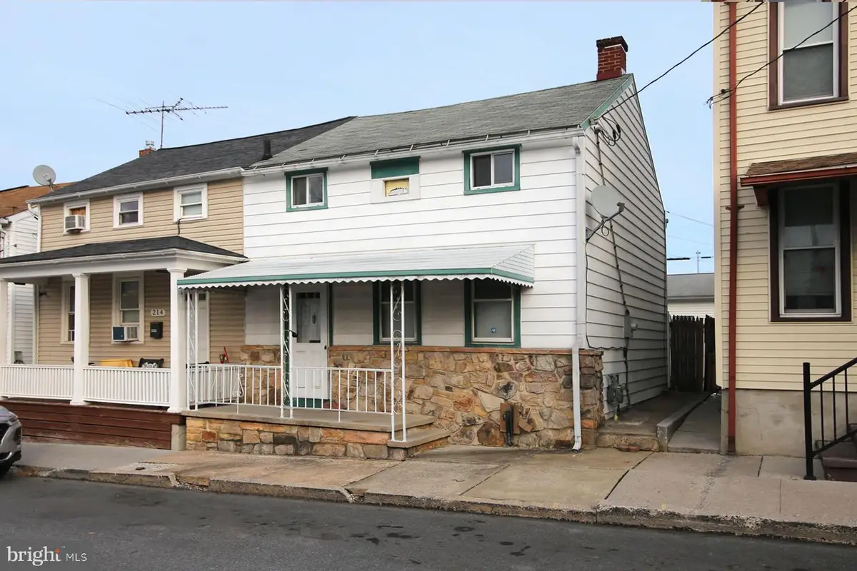 216 S 5th St, Lebanon, PA 17042 - Image #1