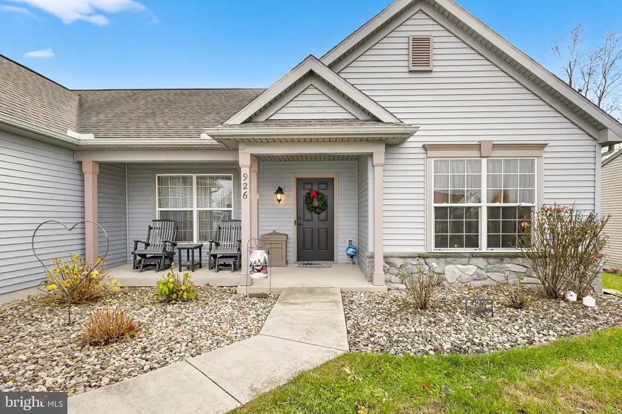 926 Sweetbay Ln, Lebanon, PA 17046 - Image #2