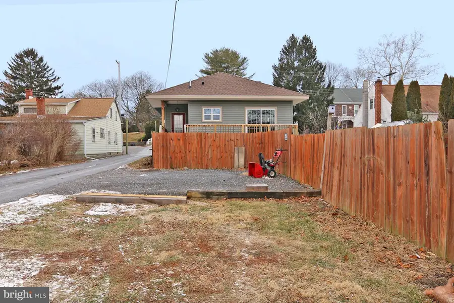 124 S King St, Annville, PA 17003 - Image #2