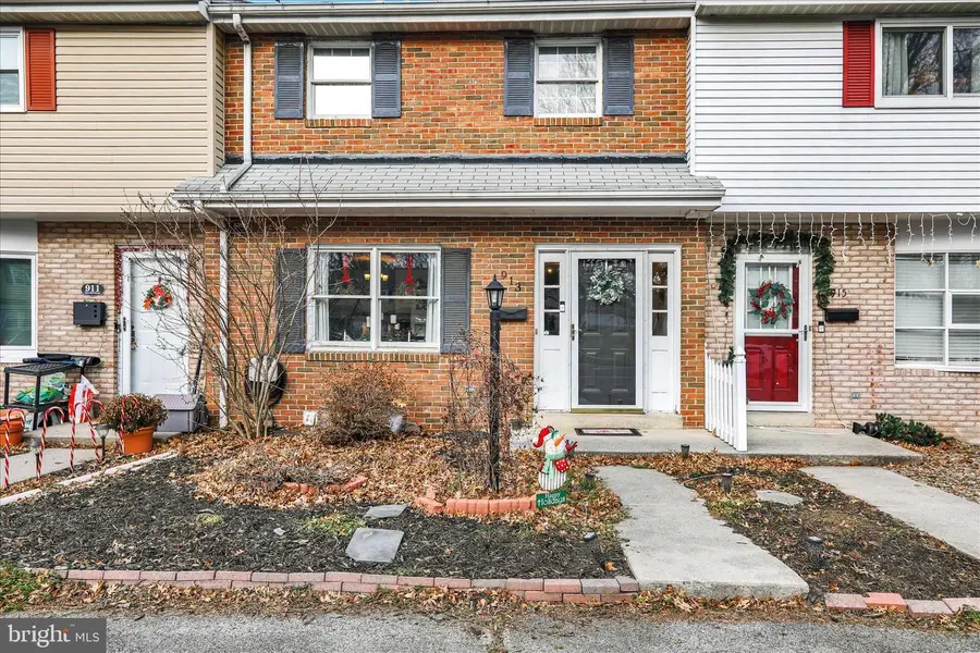 913 E Oak St, Palmyra, PA 17078 - Image #3