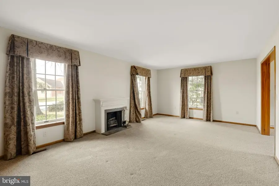 10 Meadow Ln, Myerstown, PA 17067 - Image #2