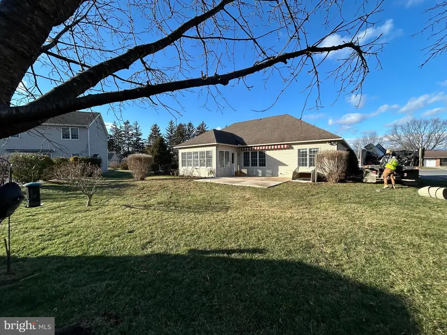 800 Victoria Ln, Palmyra, PA 17078 - Image #2