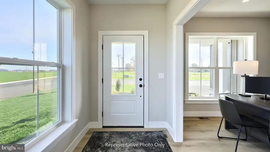 43 Canterbury Ln, Annville, PA 17003 - Image #3