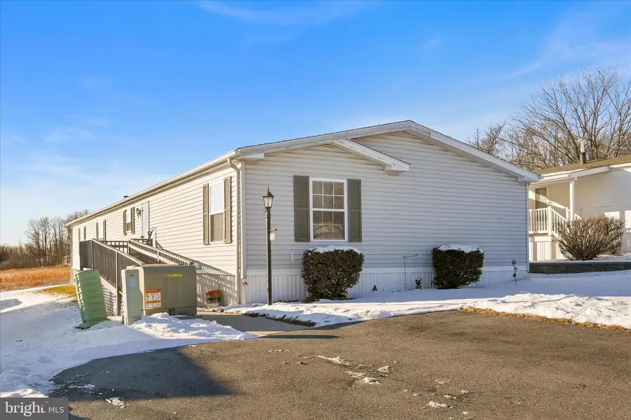 362 W Cedar St, Palmyra, PA 17078 - Image #2