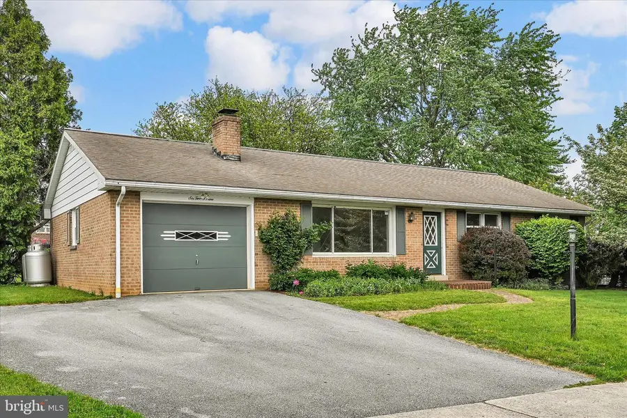 629 Pajabon Dr, Palmyra, PA 17078 - #3