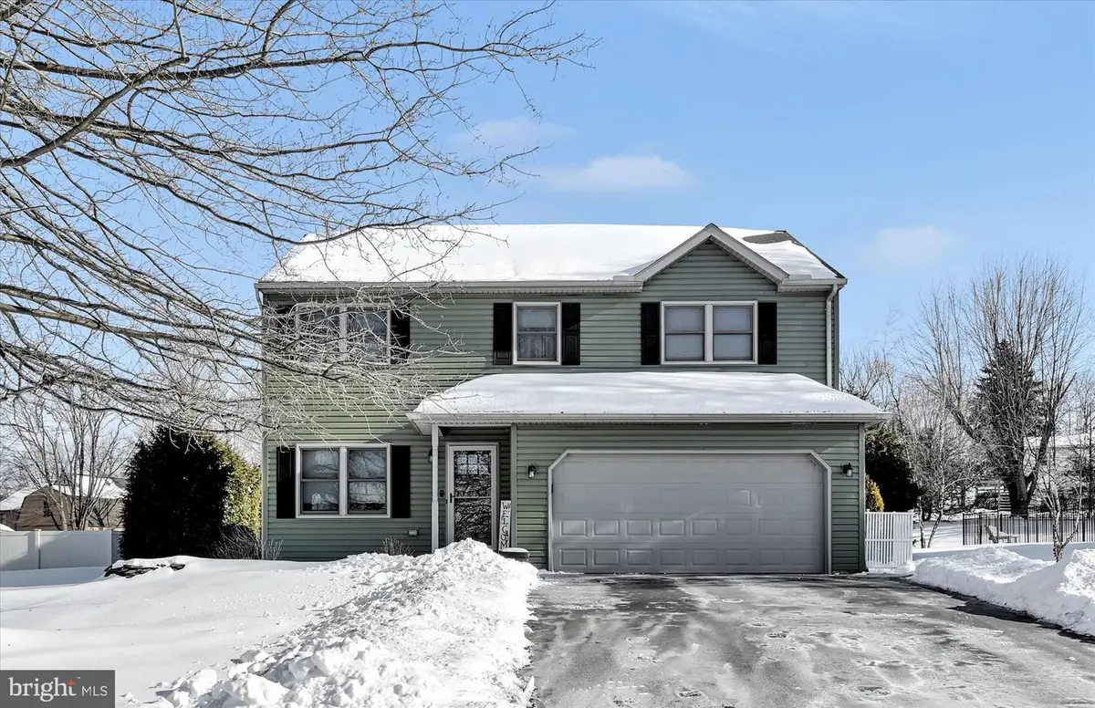 14 N Butterfly Dr, Myerstown, PA 17067 - #1