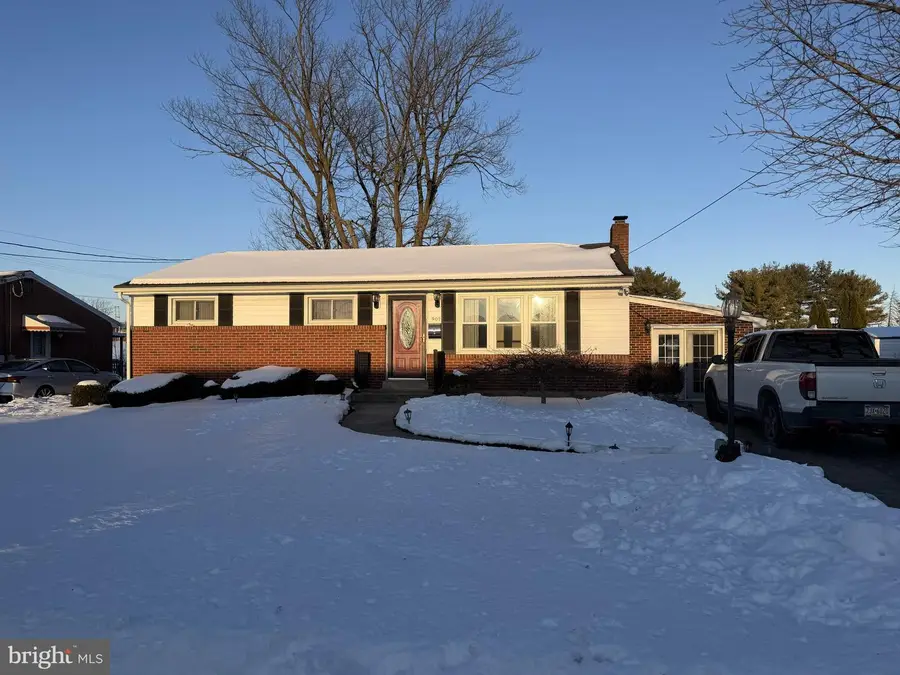 902 Kiner Ave, Lebanon, PA 17042 - #3