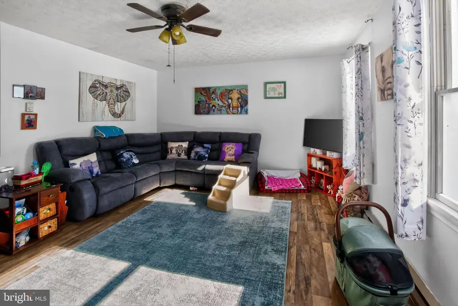 402 Donna Dr L-0064, Jonestown, PA 17038 - #3